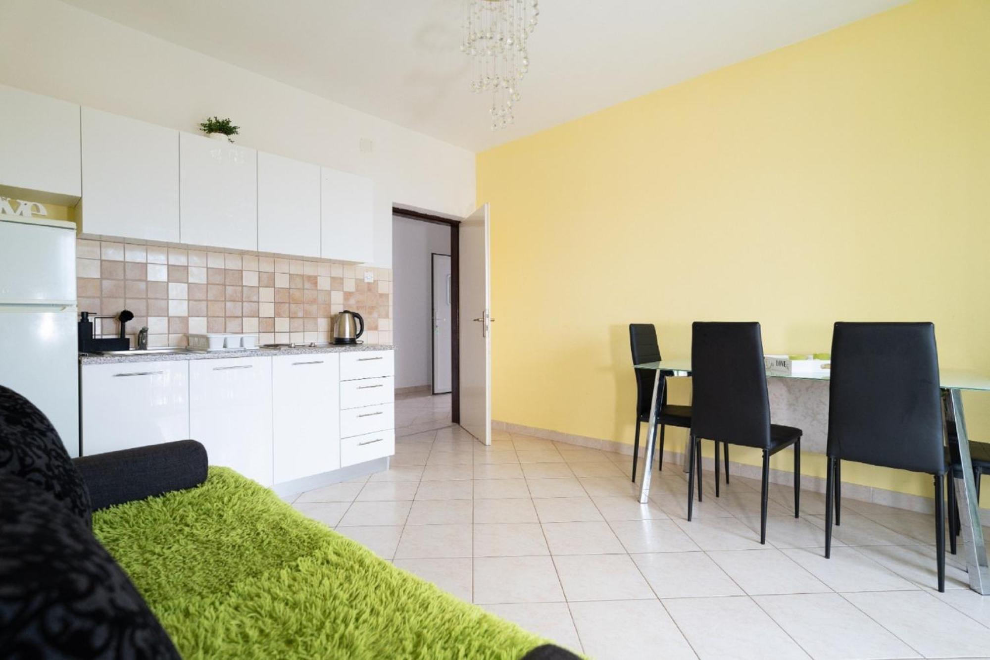 Apartments Milic Gornji Karin Rom bilde