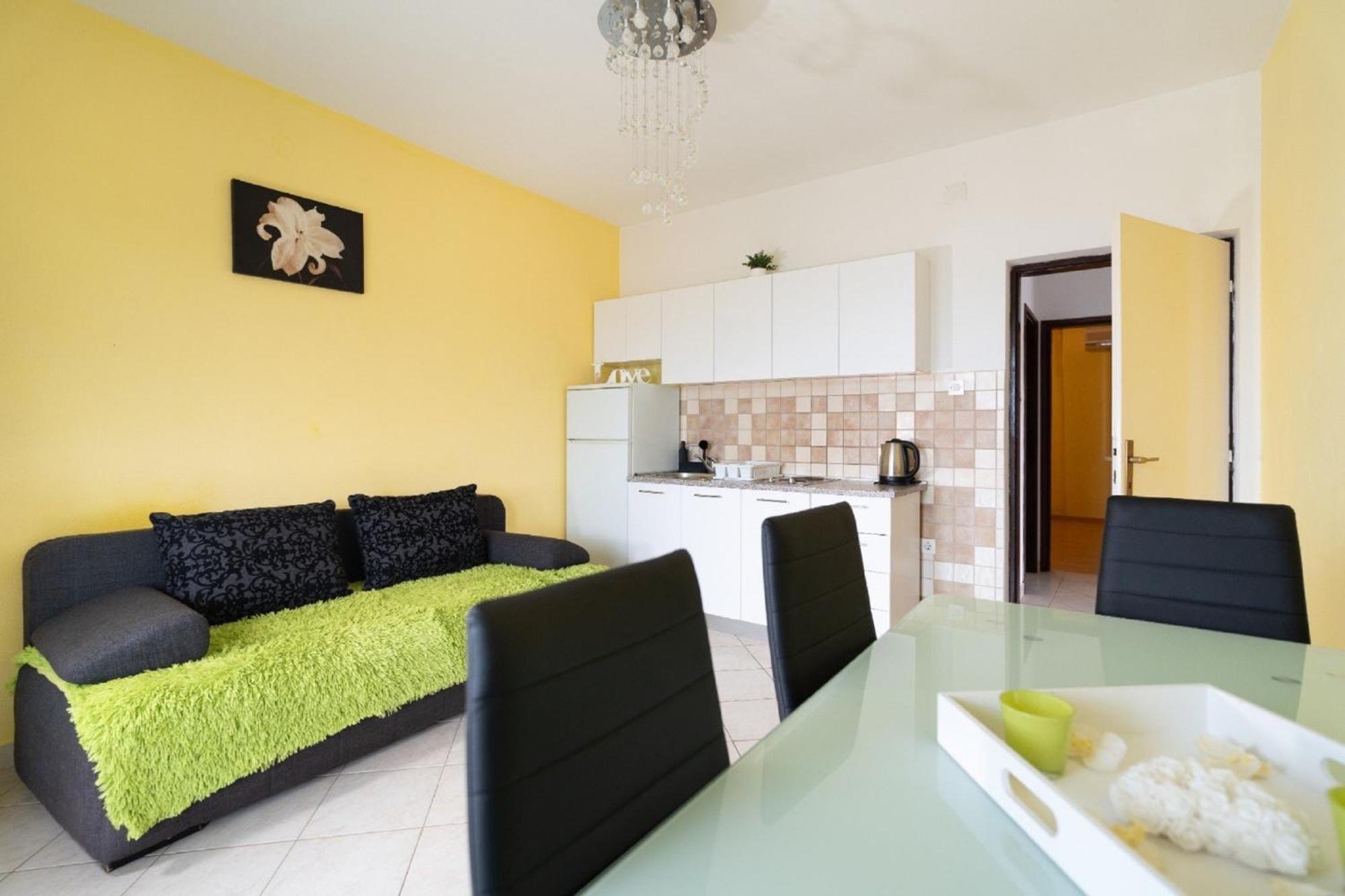 Apartments Milic Gornji Karin Rom bilde